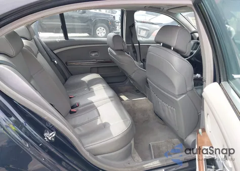 2007 BMW 750Li z USA, uszkodzony, nr VIN WBAHN83597DT67330